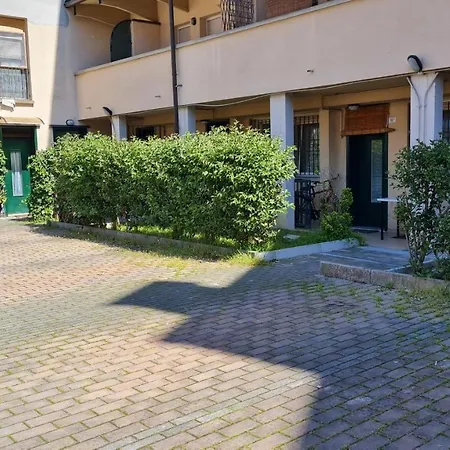 Appartamento Fiorilli House - Fair District - Gratis Private Parking *