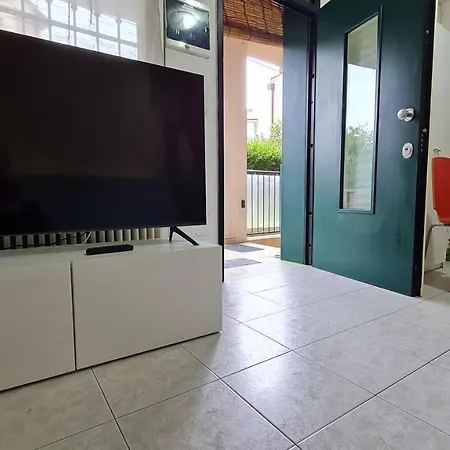 Apartment Fiorilli House - Fair District - Gratis Private Parking
